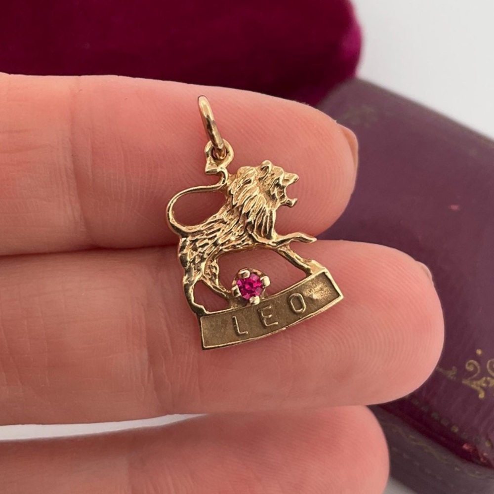 10k Solid Yellow Gold Authentic Lion Pendant With… - image 6